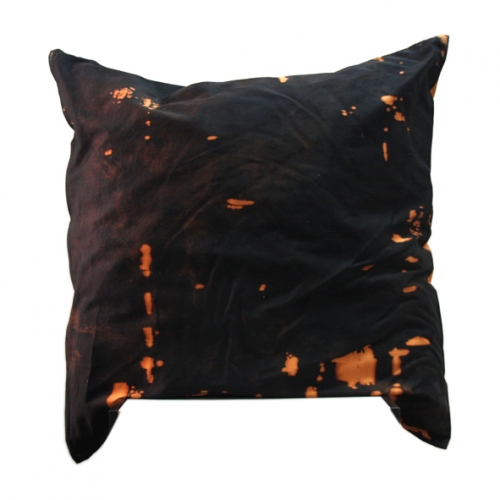 <span style="font-size: 14px;">Kissen / pillow<br /><br />2009<br />Cotton<br />80 x 80 x 20 cm<br />Ed. 2/3</span>